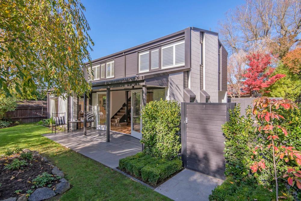 The Ki House In Fendalton Villa Christchurch Exterior photo