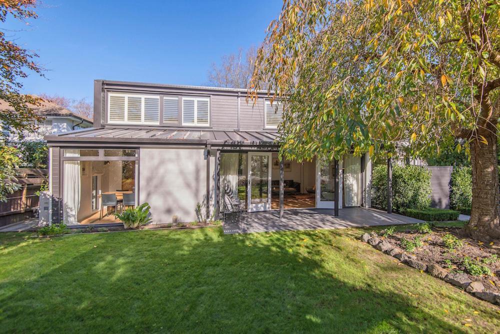 The Ki House In Fendalton Villa Christchurch Exterior photo