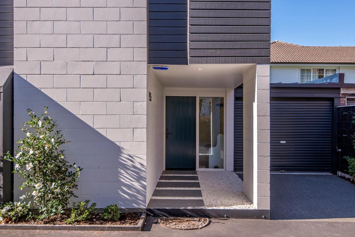 The Ki House In Fendalton Villa Christchurch Exterior photo